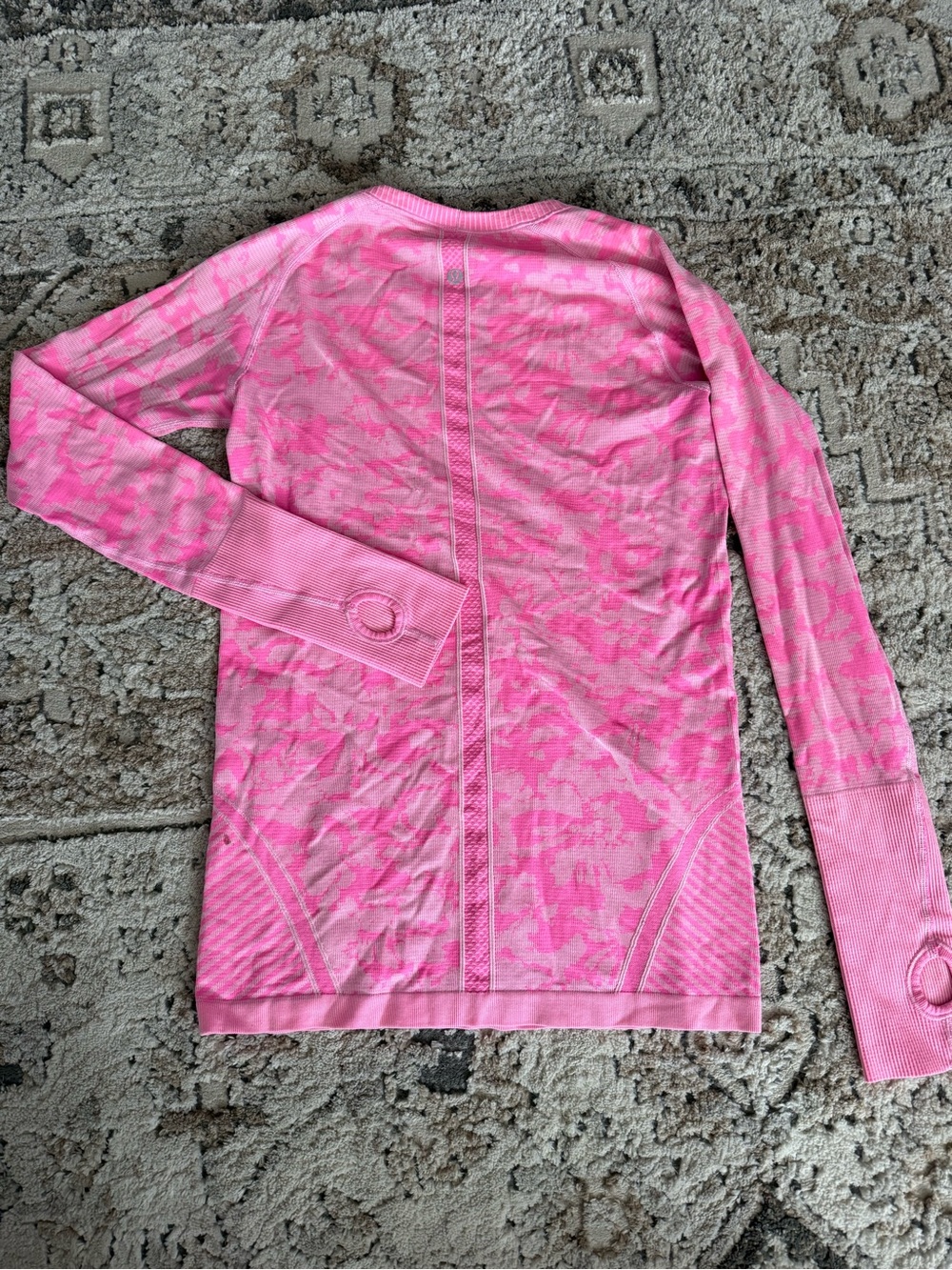 lululemon athletica Hot Pink Long-Sleeve Seamless Top - Picture 2 of 3